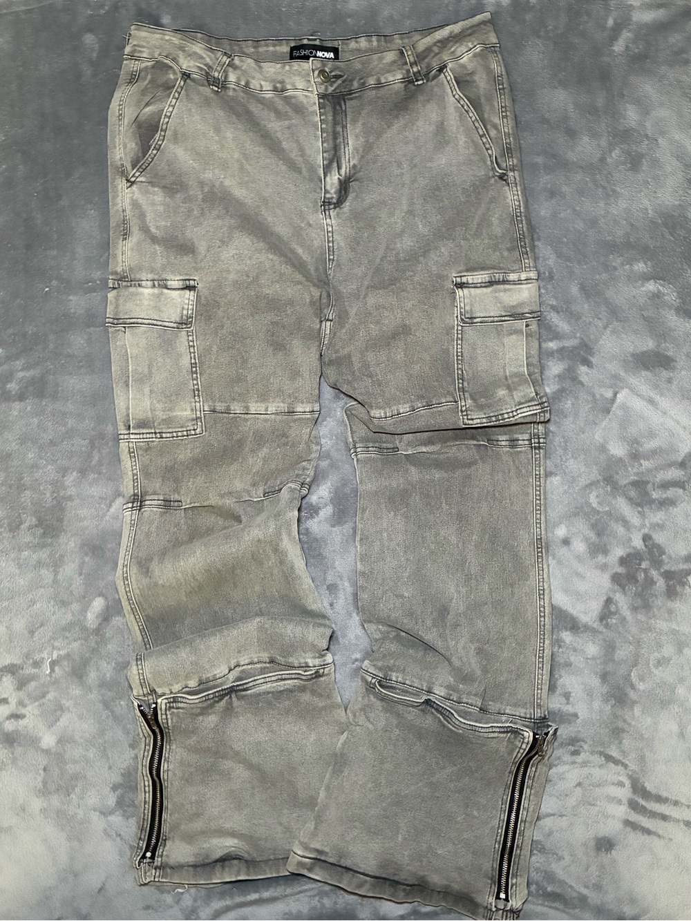Fashion Nova Women’s Gray Cargo Zipper Utility Jeans